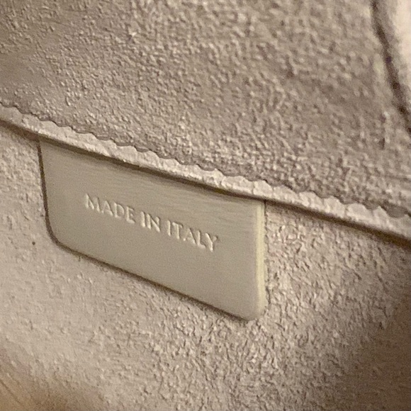 Celine Oval Bag Cuir Triomphe in White Smooth Calfskin - Picture 13 of 14